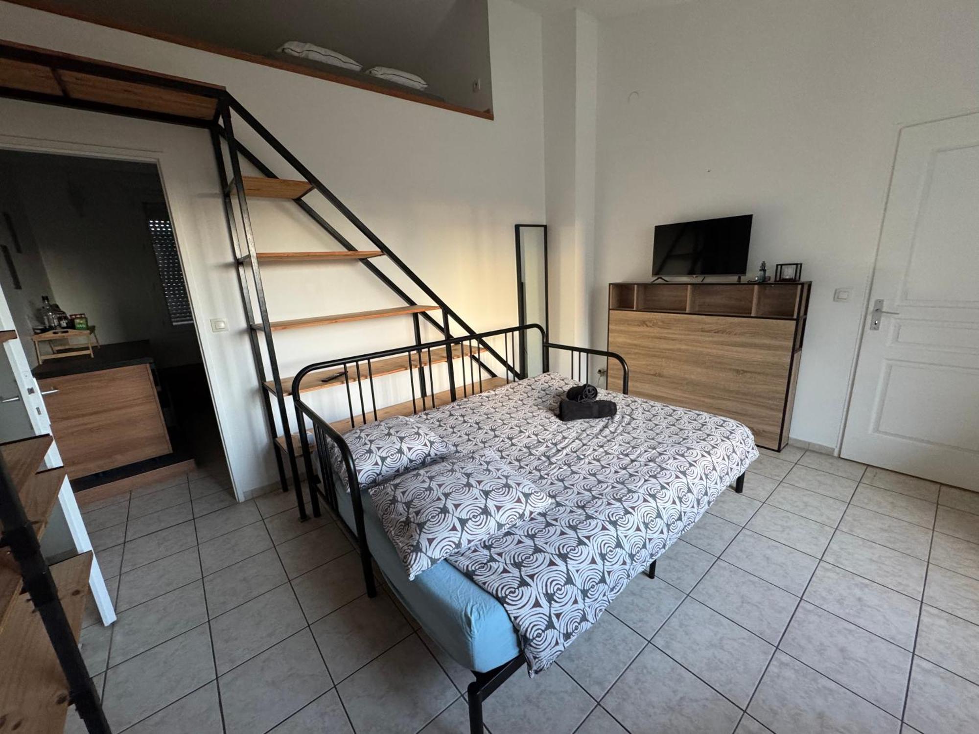 Bed To Rent - Maison Calme Avec Jacuzzi Sous Supplement Bordeaux Exteriör bild
